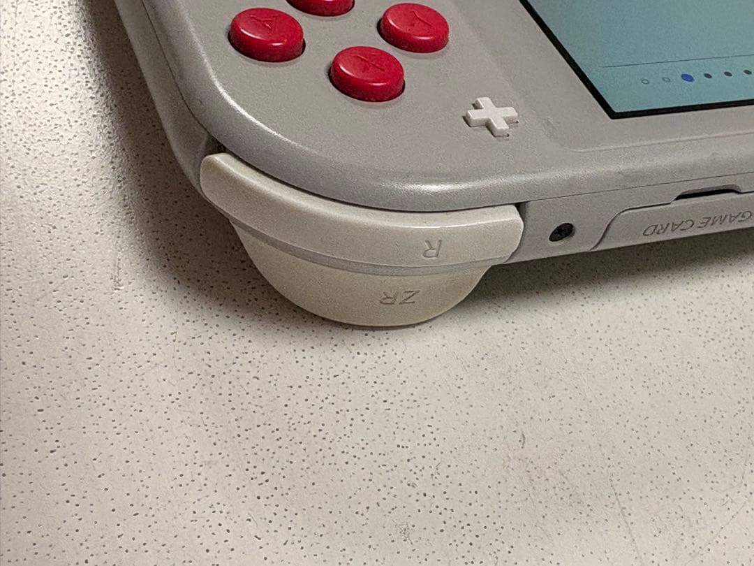 Nintendo Switch Lite ザシアンザマゼンタ