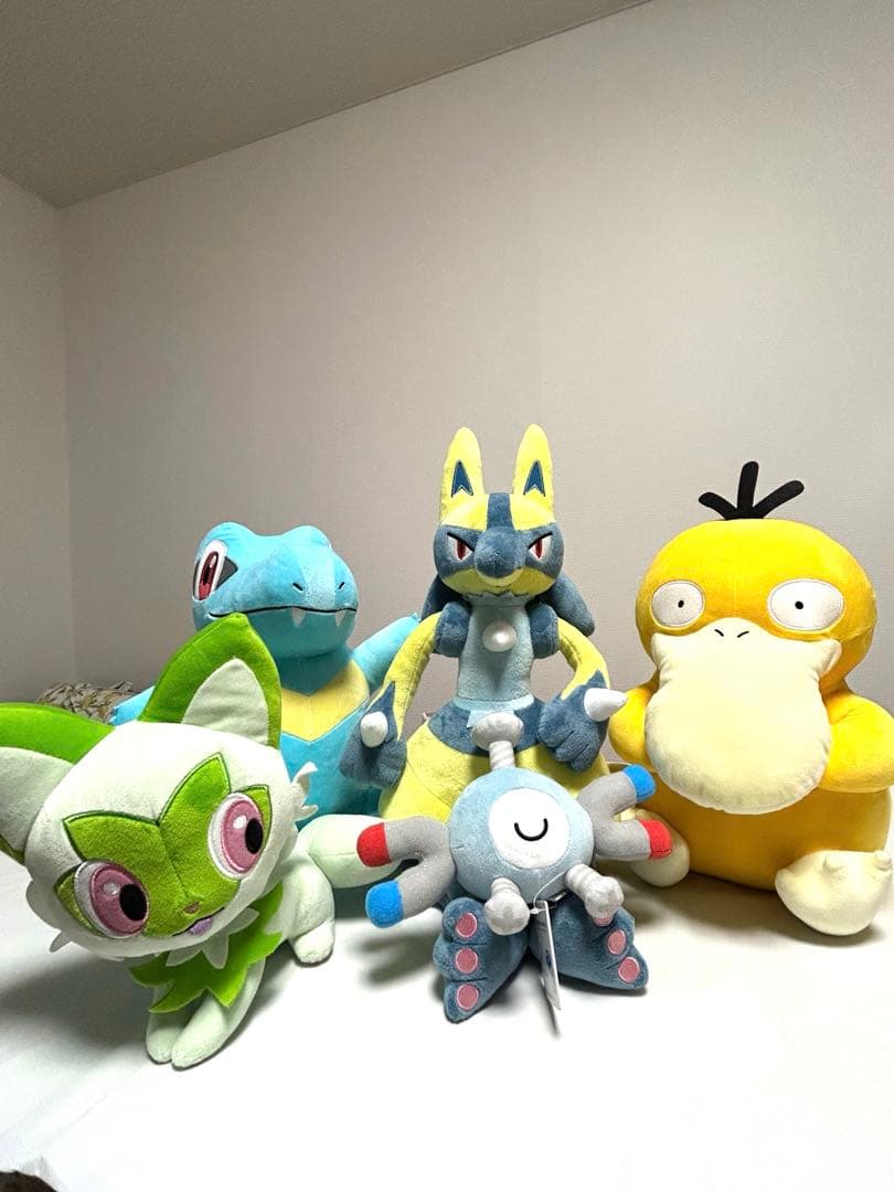 新品　ポケモン　ぬいぐるみ5体　ワニノコ　コダック ルカリオ　ニャオハ コイル