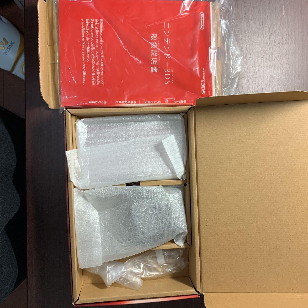 ニンテンドー3DS フレアレッド
