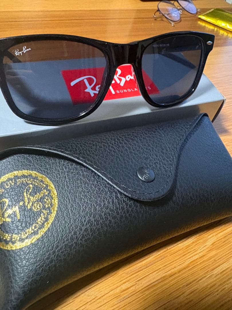 定番RayBanWAYFARER ブラック✖️ライトグレイ木村拓哉さん着！
