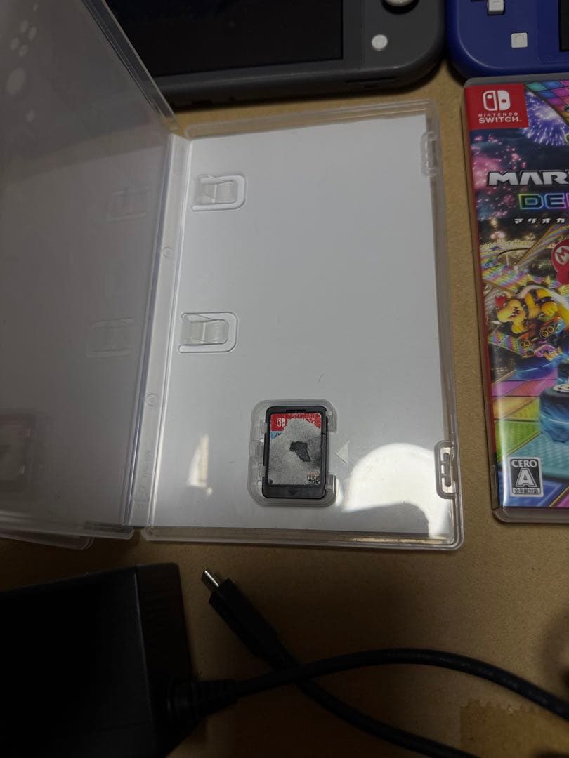 Nintendo Switch Lite 2台とゲーム4本セット
