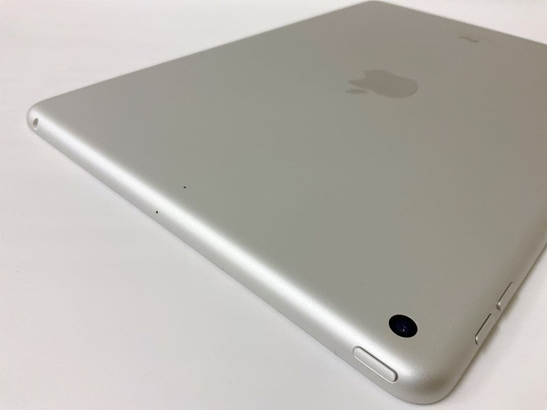 【美品・BT100％】iPad 第9世代 64GB Wifiモデル シルバー