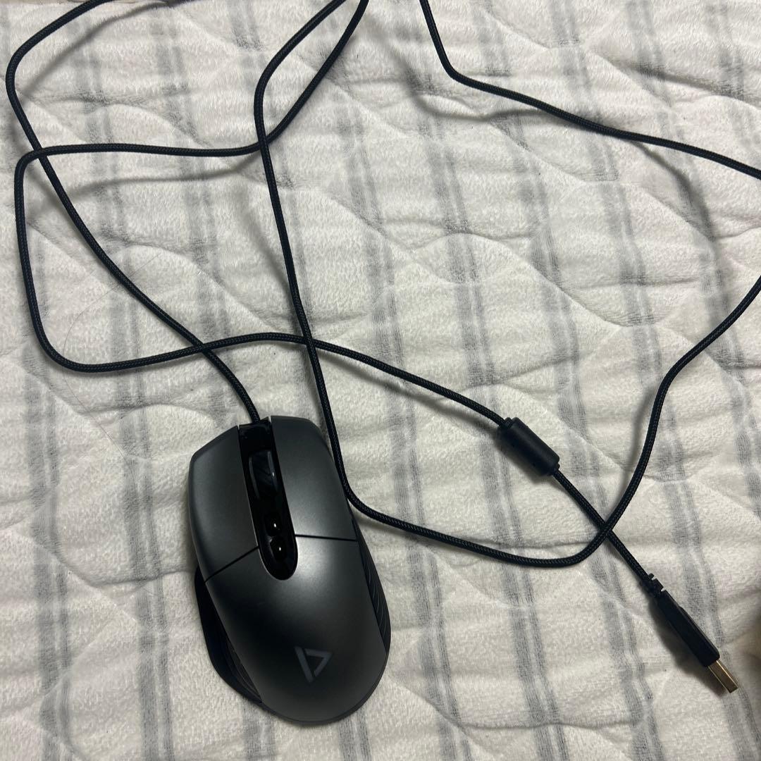 ゲーミングキーボードとマウスセット