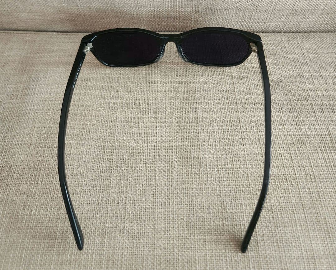 FENDI ブラック キャットアイ サングラス