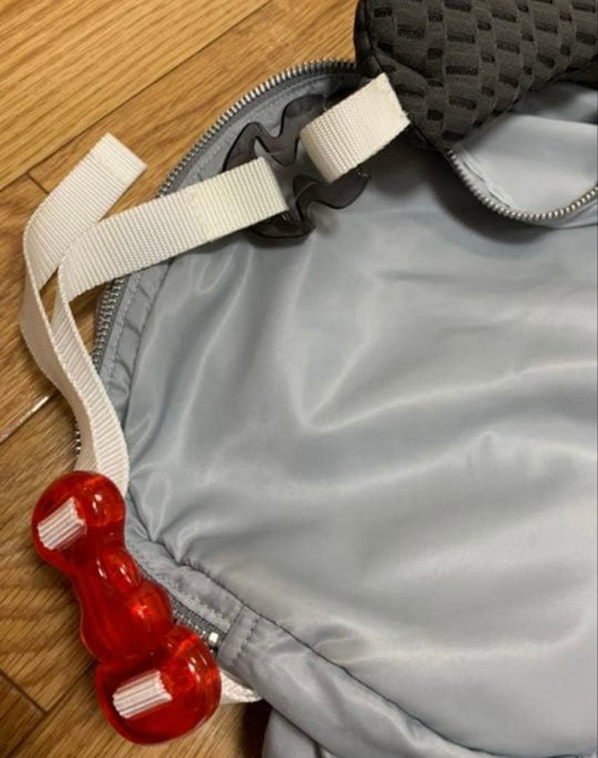 mikiosakabe ミキオサカベ　7 Pockets Body Bag