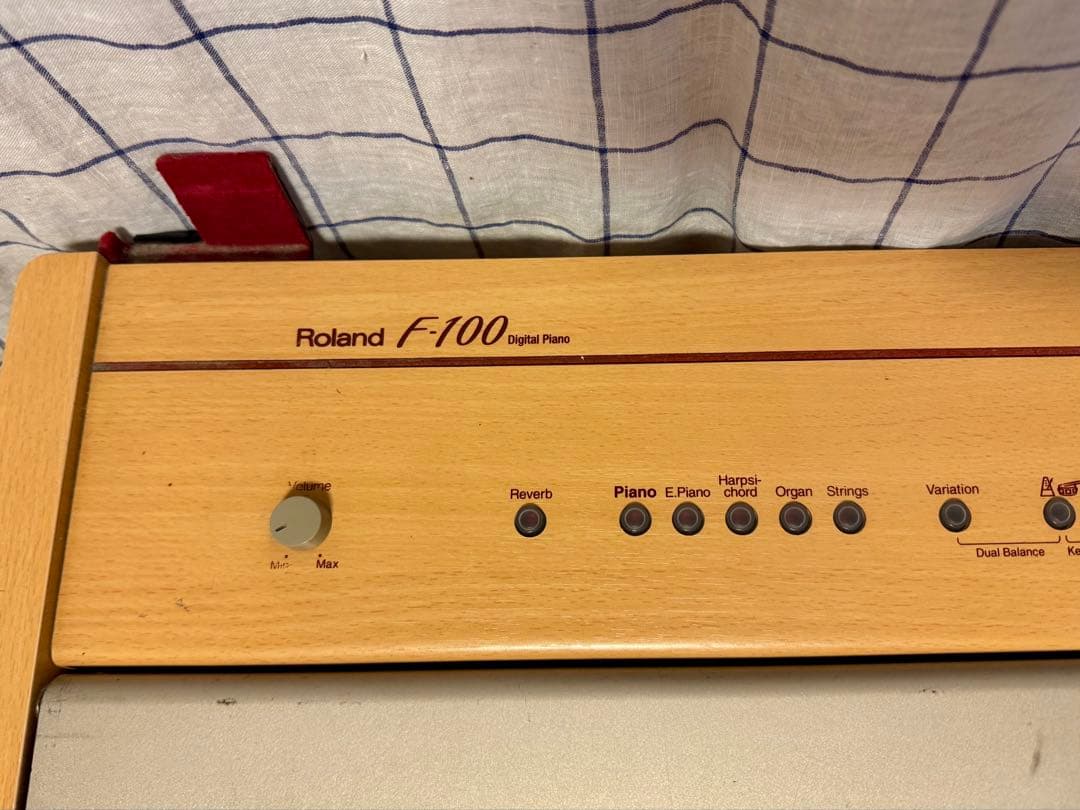 電子ピアノ　Roland F-100 88鍵盤