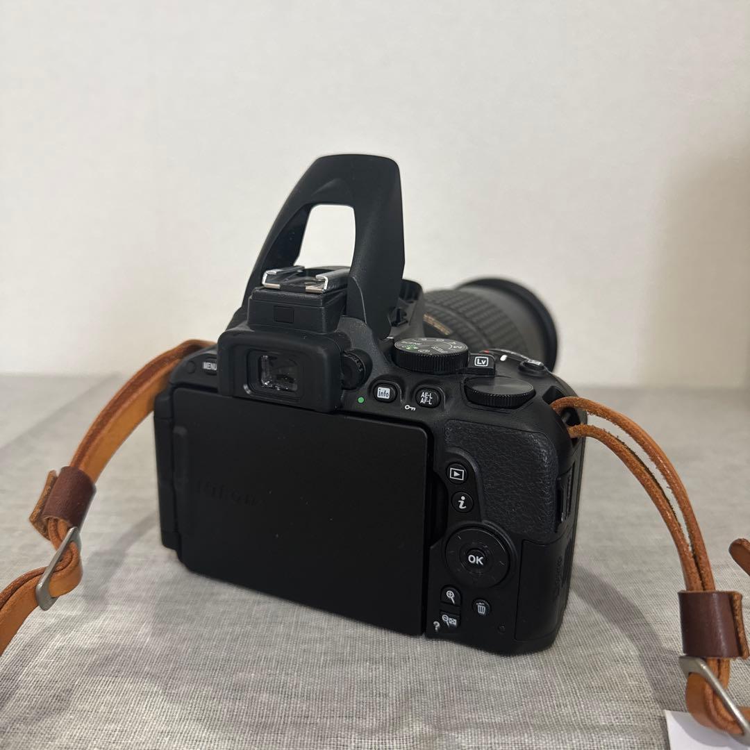 デジタルカメラ NIKON D5500