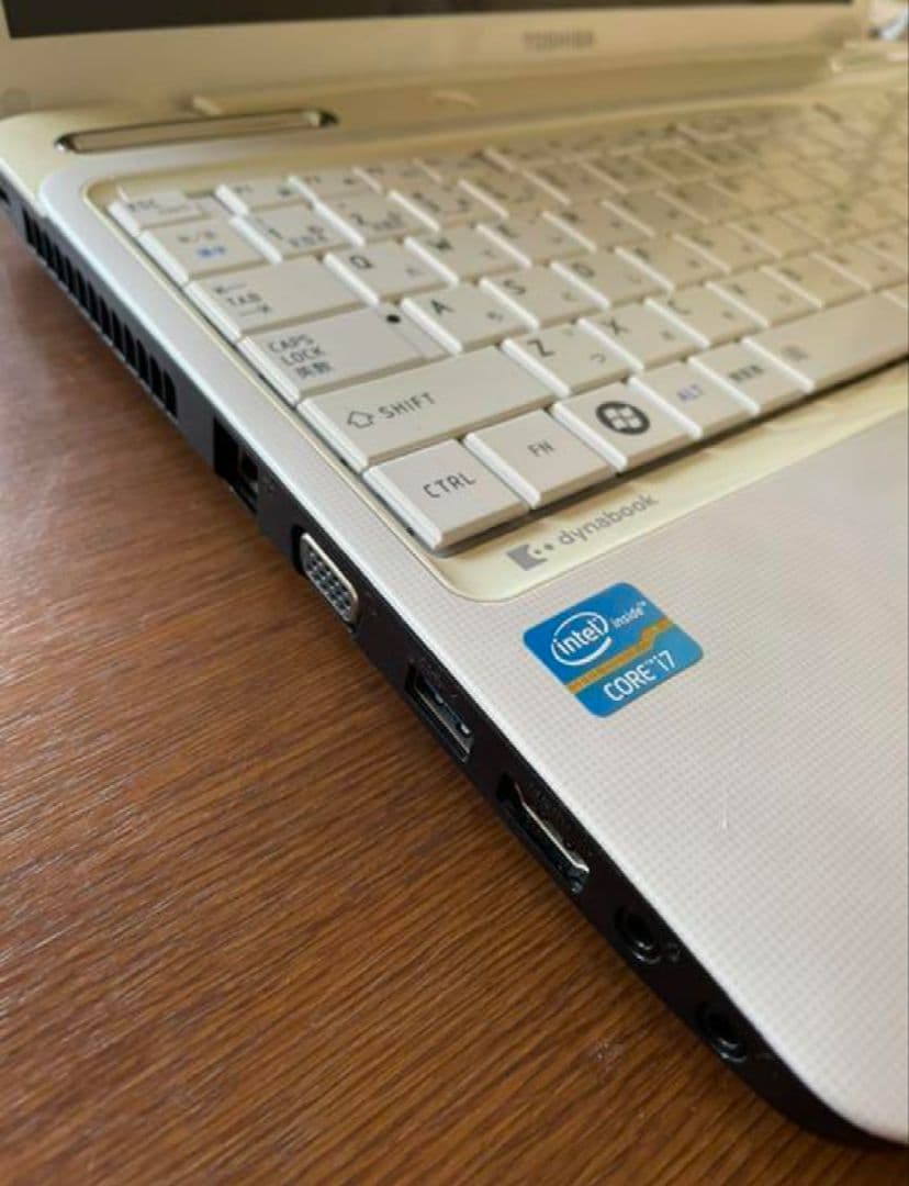 Dynabook t451/57dw i7/4G/500G ノートPC