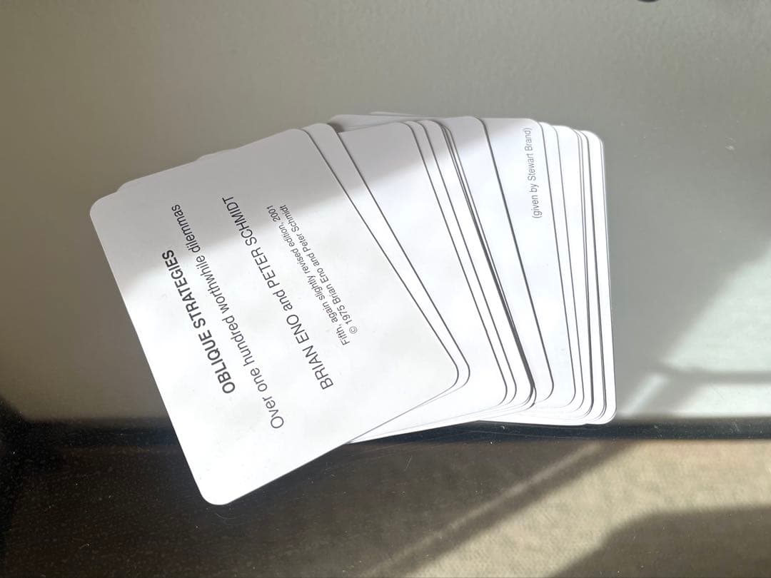 OBLIQUE STRATEGIES ブライアン・イーノ Brian Eno