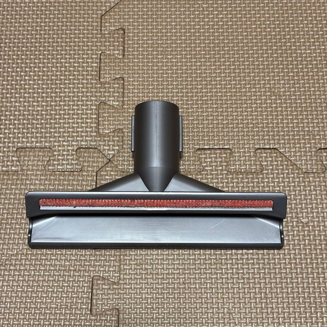 【スタンド付】ダイソン V8 Slim Fluffy（本体動作良好・ヘッド破損