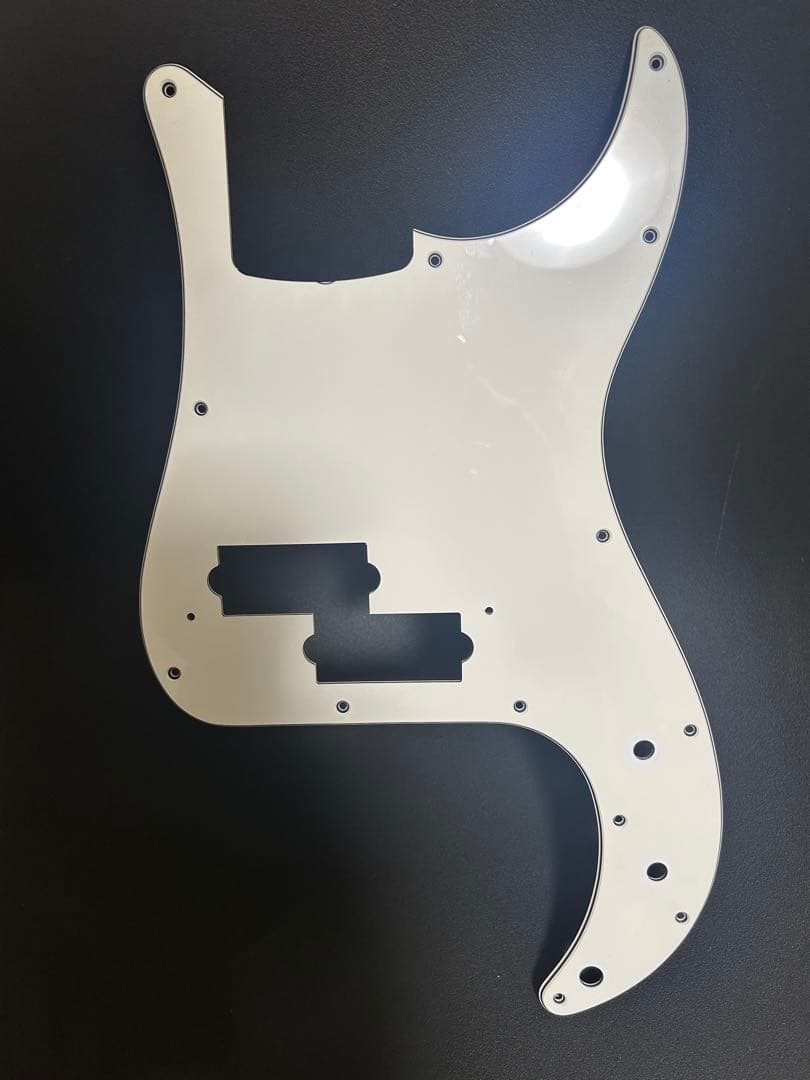 美品Fender Japan ベースギターPB-43. BLK custom