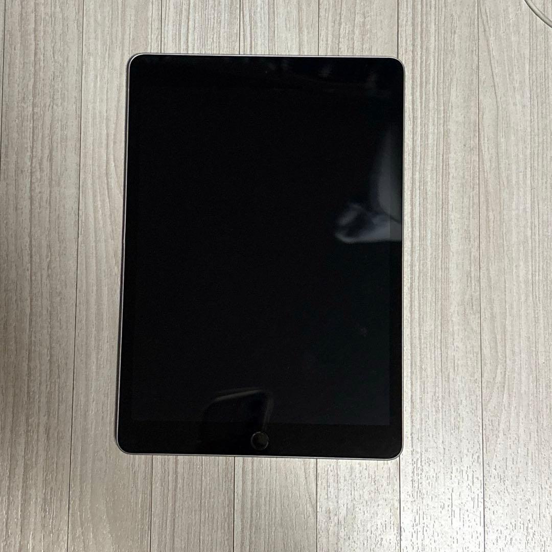 Apple iPad 64GB シルバー 本体　第9世代