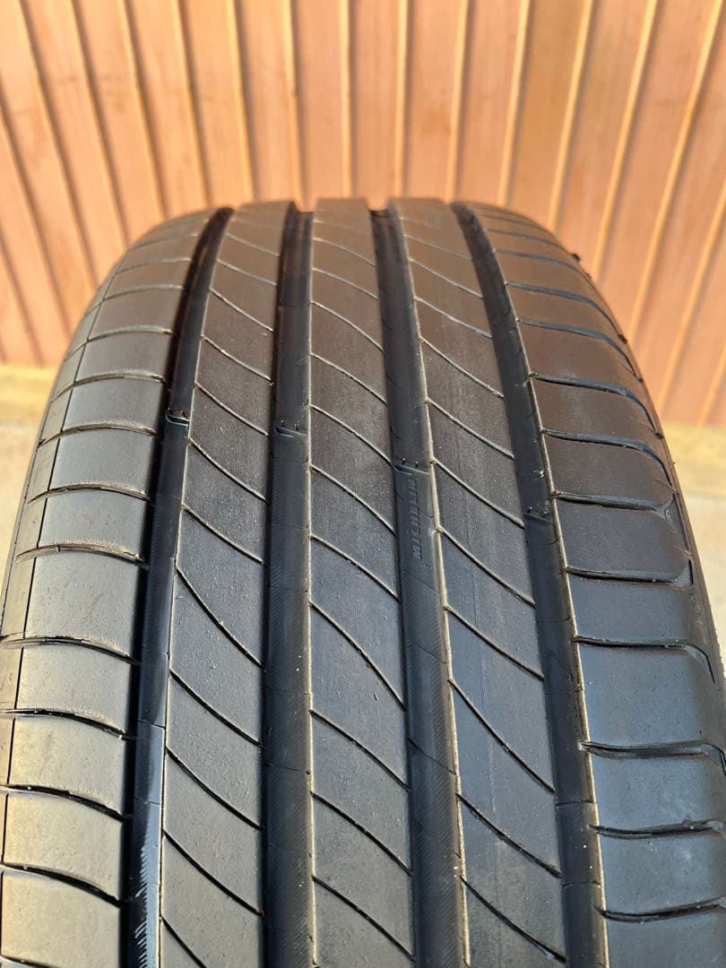 高級　2024年製　225/50R18 1本　C-HR ヴェゼル　エスティマ