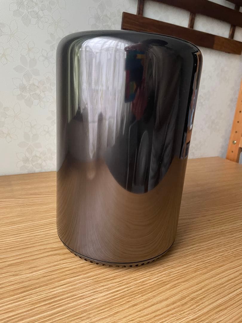 【中古】Apple Mac Pro 2013 3.0GHz 10コア64G