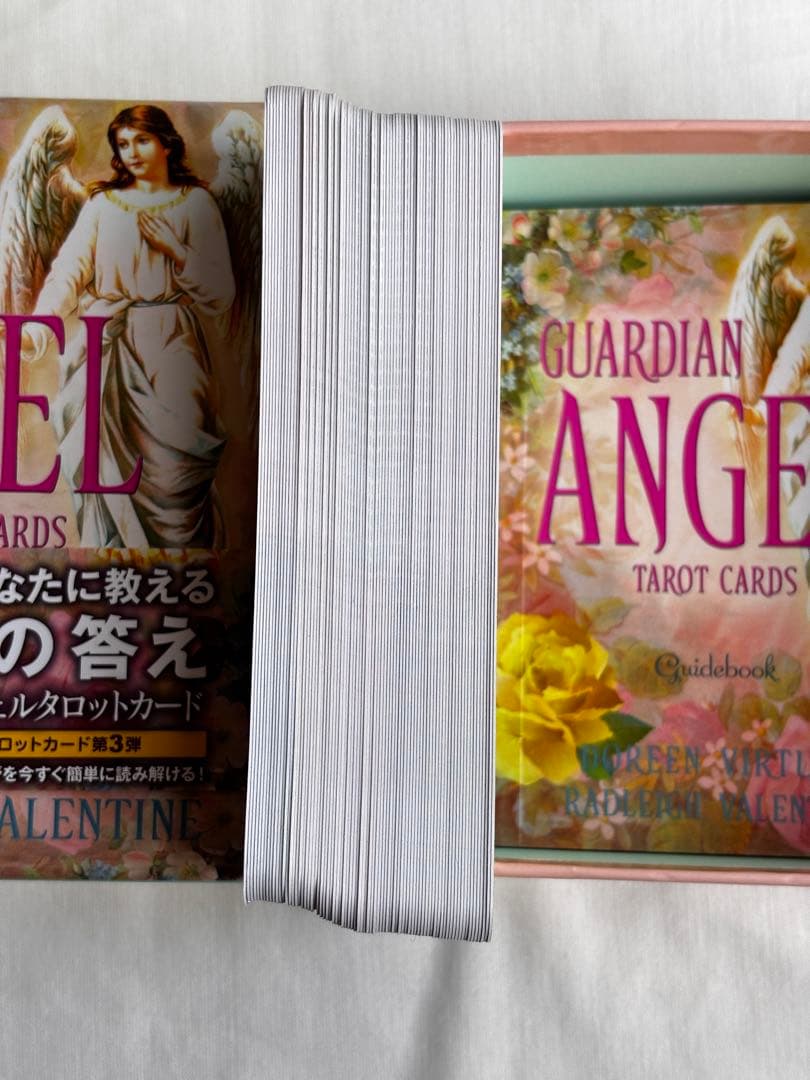 【正規品　タロットカード】 GUARDIAN ANGEL TAROT CARDS