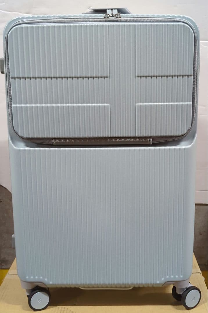 ひ*ろ様 [イノベーター] スーツケース INV90 鏡面 92L