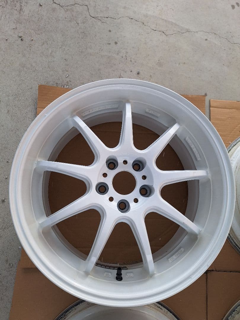 WORK EMOTION D9R 114.3 8.5J +45 19インチ