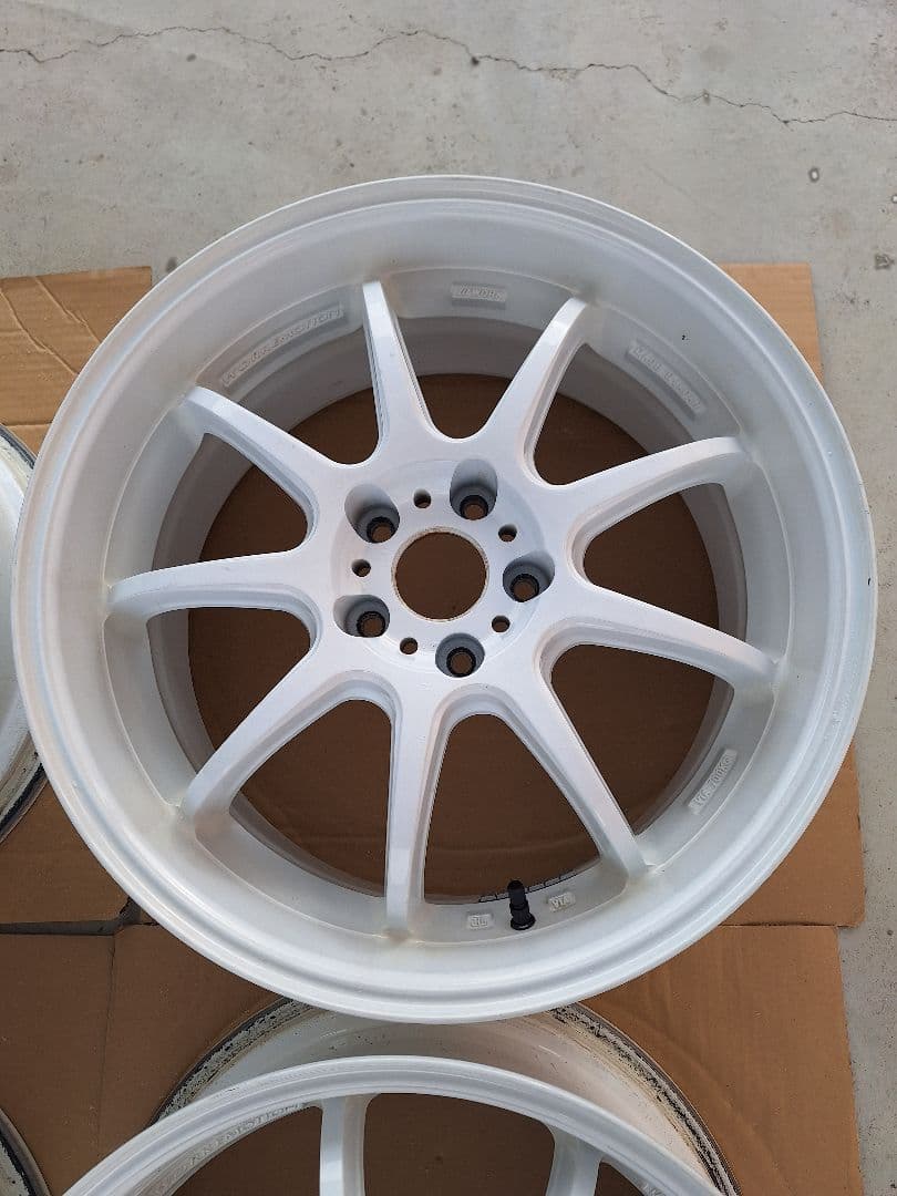WORK EMOTION D9R 114.3 8.5J +45 19インチ
