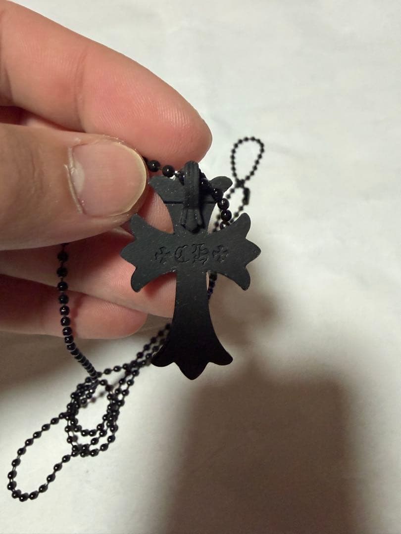 CHROME HEARTS ラバークロスネックレス(ブラック)