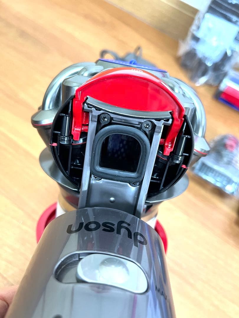 【バッテリー無し】Dyson v8 absolute extra 8点セット
