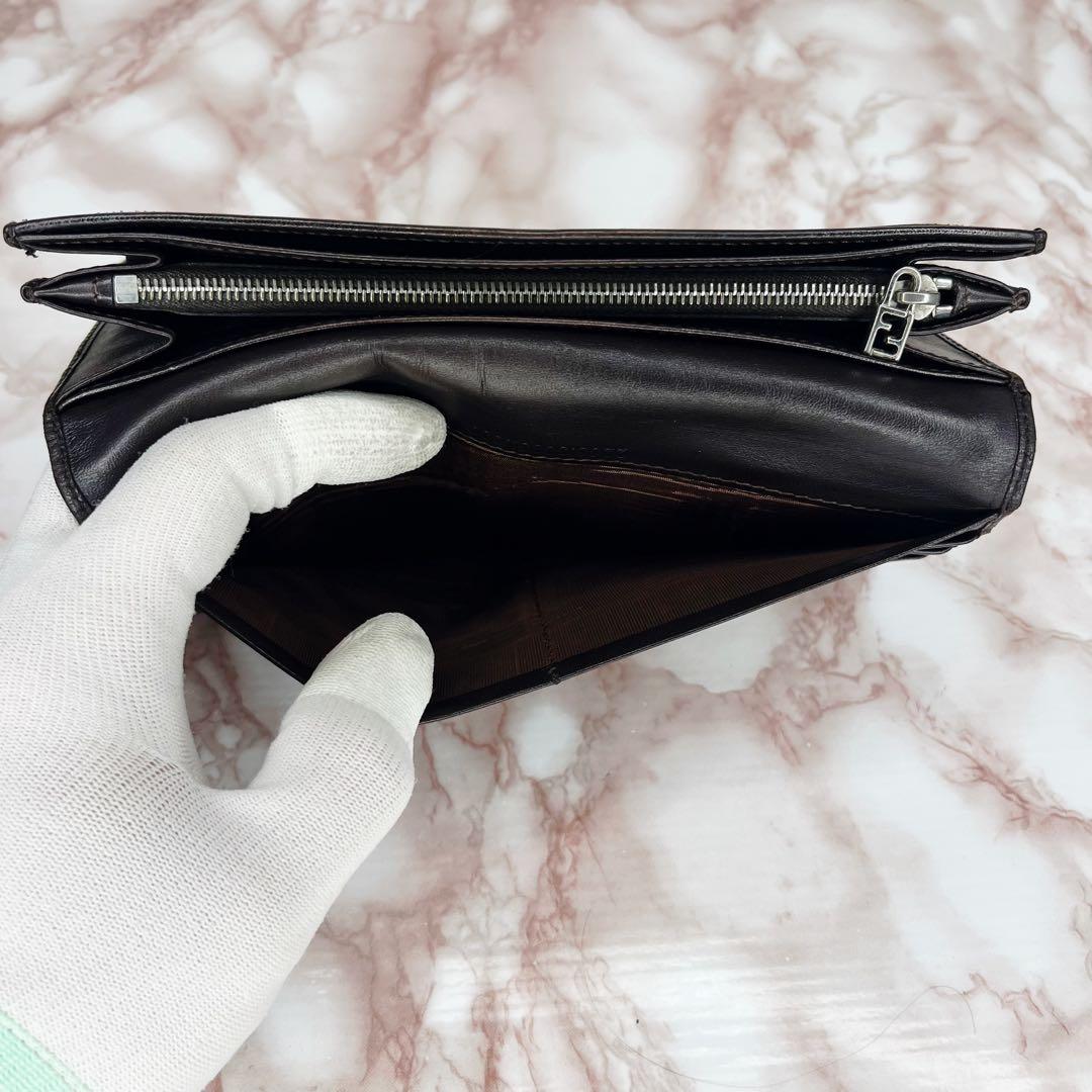 50【極美品】FENDI 二つ折り財布 長財布