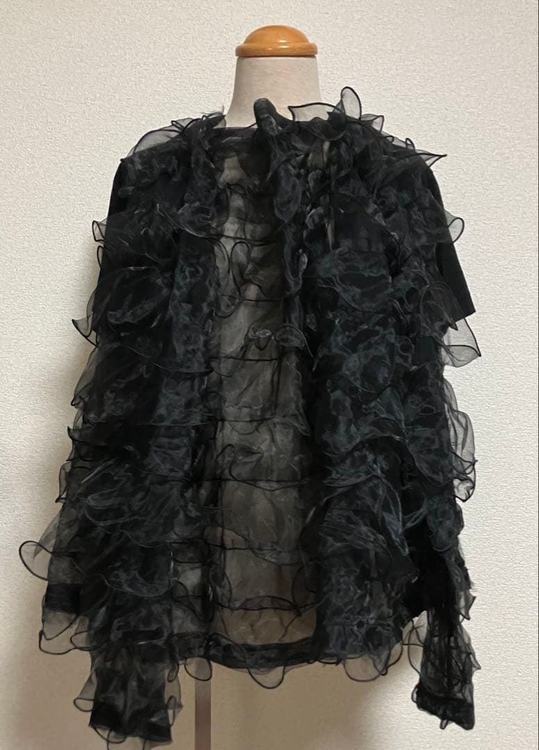 コムデギャルソン フリル付き黒変形半袖トップス