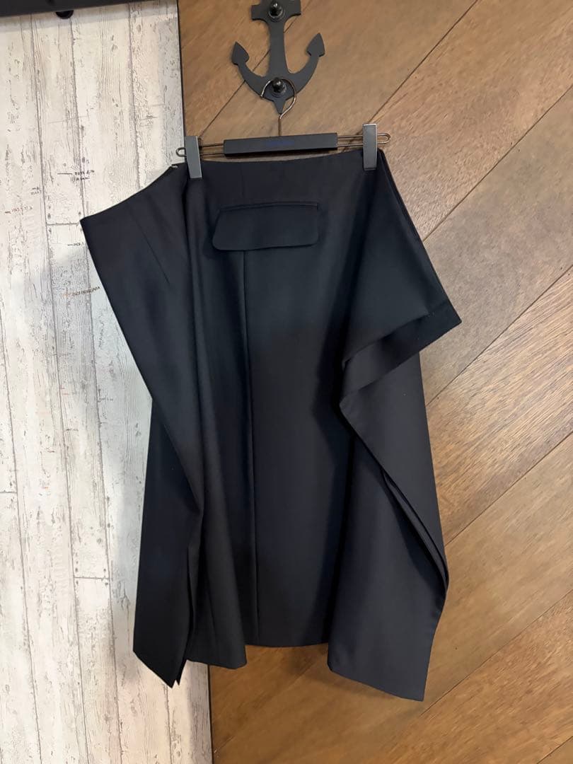 スカート noir kei ninomiya
