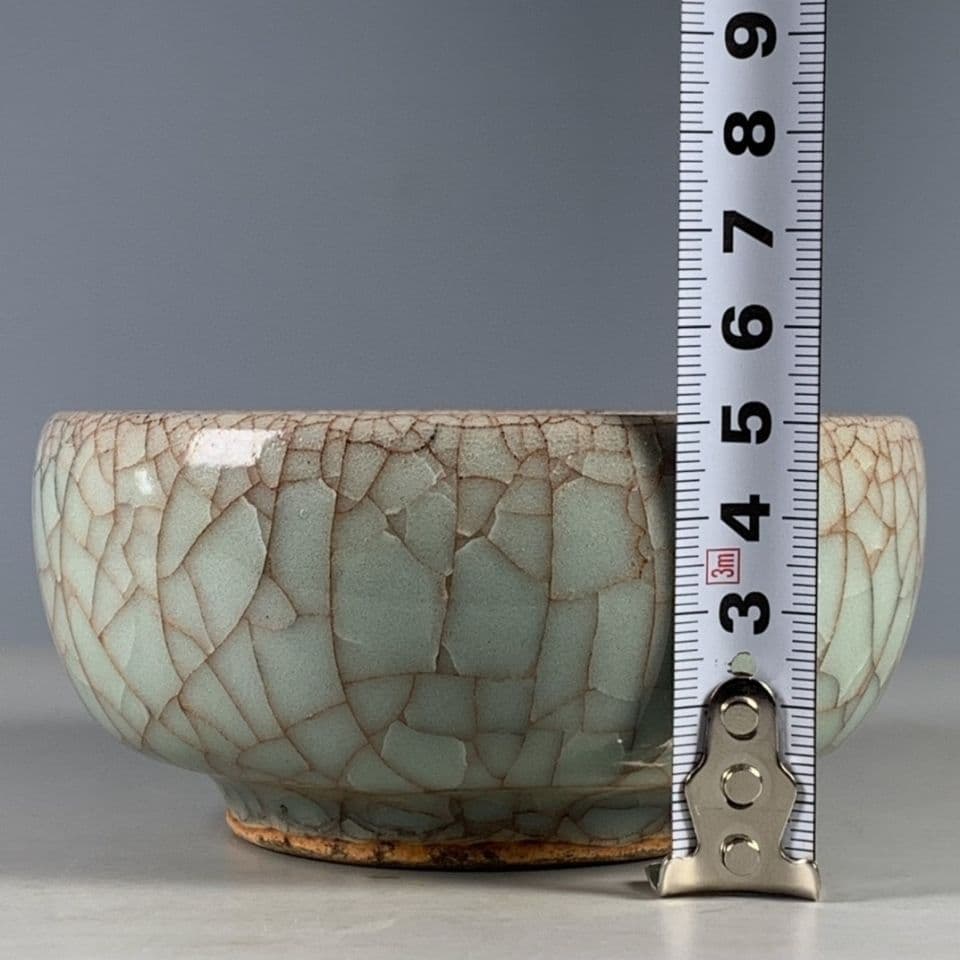 官窯氷割れ片碗を開きます  工芸品 美術品 置物