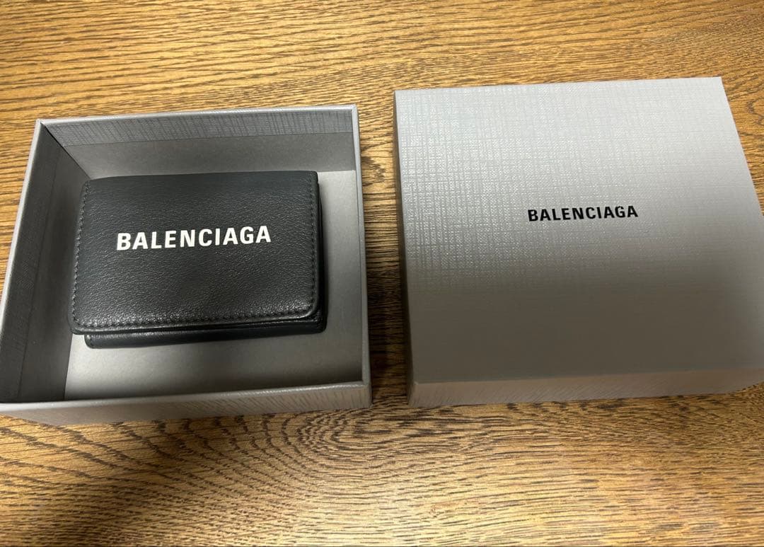 【本日まで】BALENCIAGA 三つ折り財布 ダークグレー