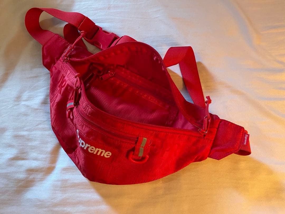 ⭐︎Yo!⭐︎Supreme ボディバッグ 赤　ウエストポーチ