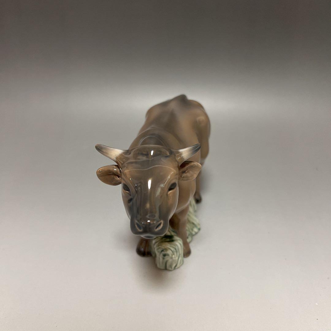 ロイヤルコペンハーゲン フィギュリン  牛