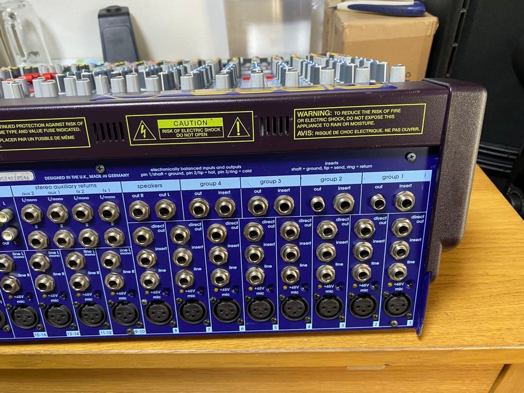 MIDAS　VENICE 240　アナログミキサー