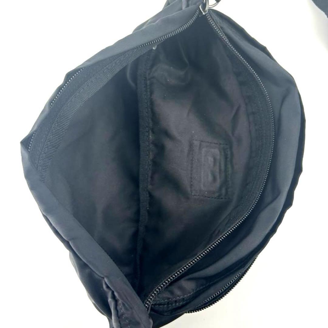 極美品✨ PRADA プラダ ナイロン ボディバッグ V132 ユニセックス