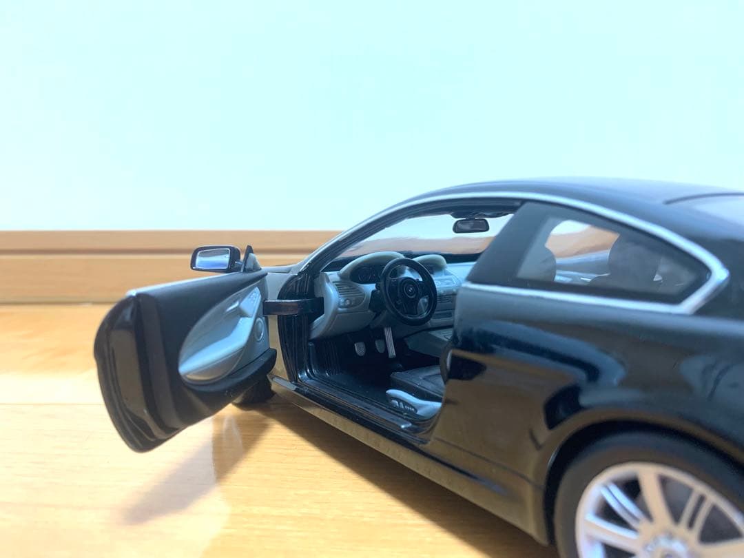 ミニカー BMW645ci HOTWHEELS 1/18