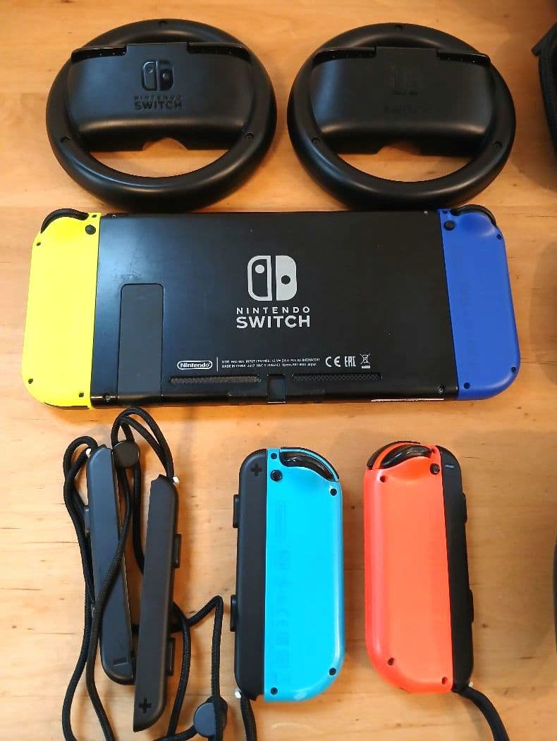 中古NintendoSwitch本体その他付属品セット※訳ありです