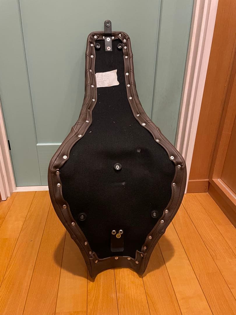 SADDLEMEN ステップアップシート ハーレー　サドルマン　M8ソフテイル