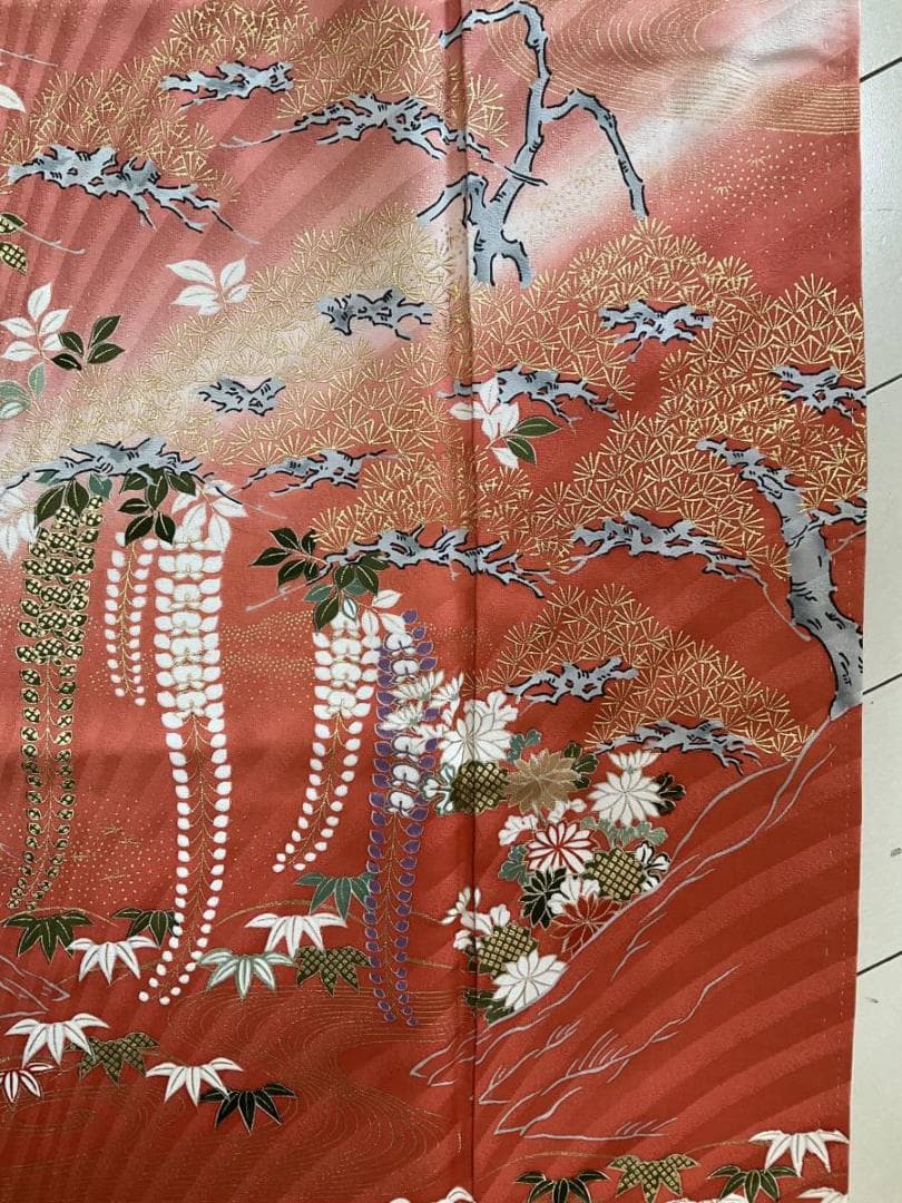 ■E2622■美品■正絹■松坂屋扱い 四季草花模様　京友禅　振袖■裄66