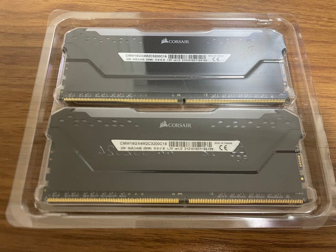 メモリー CORSAIR VENGEANCE RGB PRO DDR4 16GB 3200