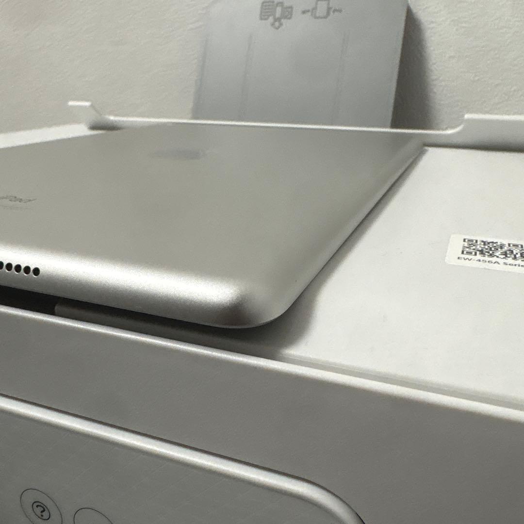 値下げしました！（美品）iPad第九世代64GB+付属品