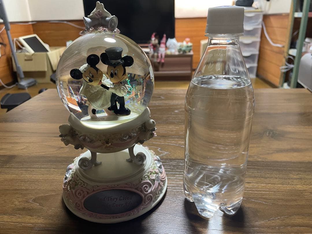ミッキー　ミニー スノードーム 約22センチ　オルゴール　Disney