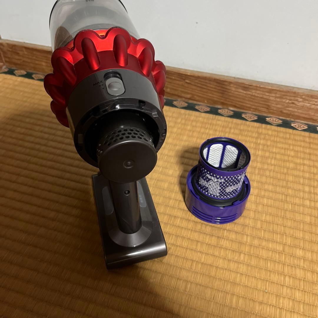 dyson V10スティッククリーナー 本体のみ‼️