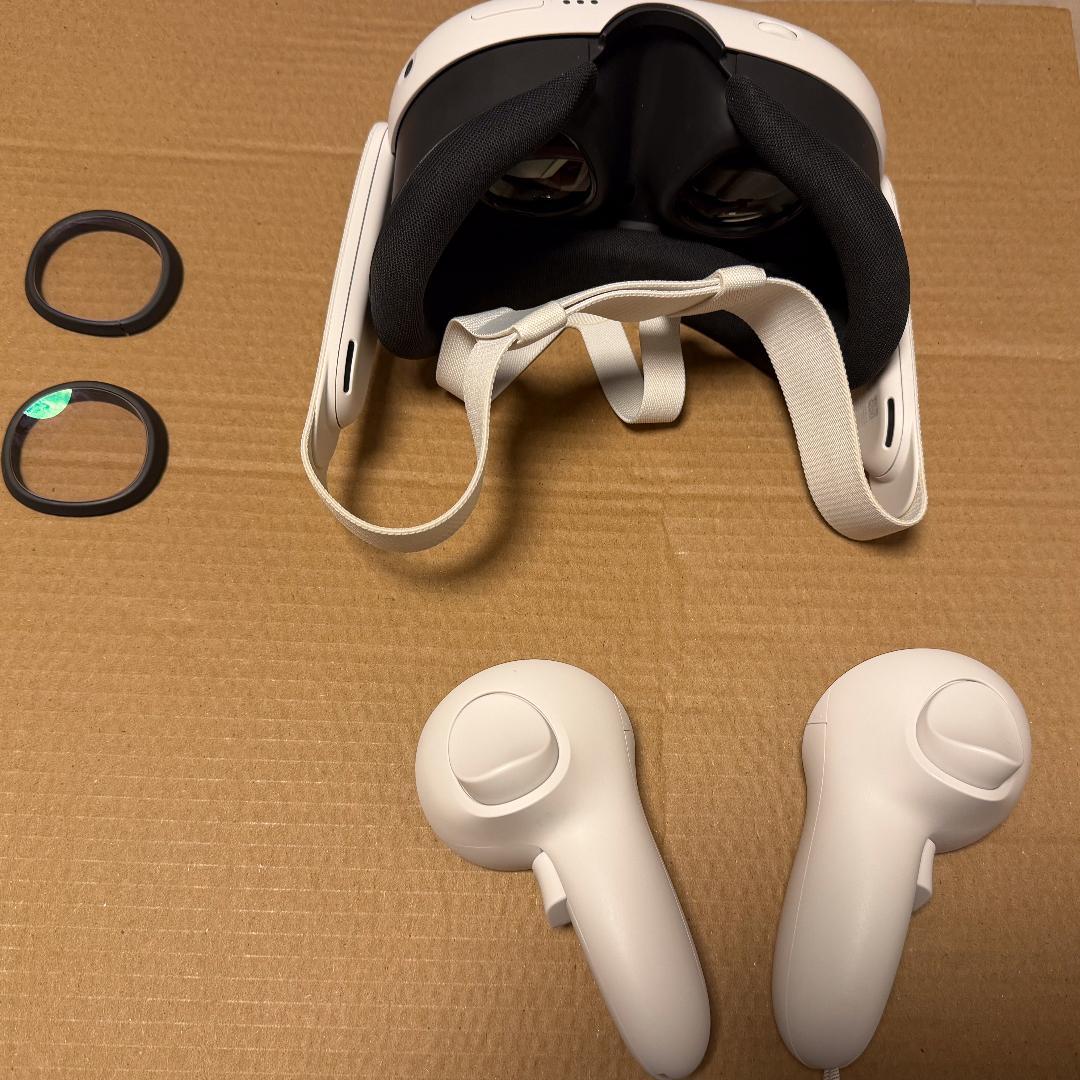  Quest 3 128GBの中古品(度付きレンズ付き）