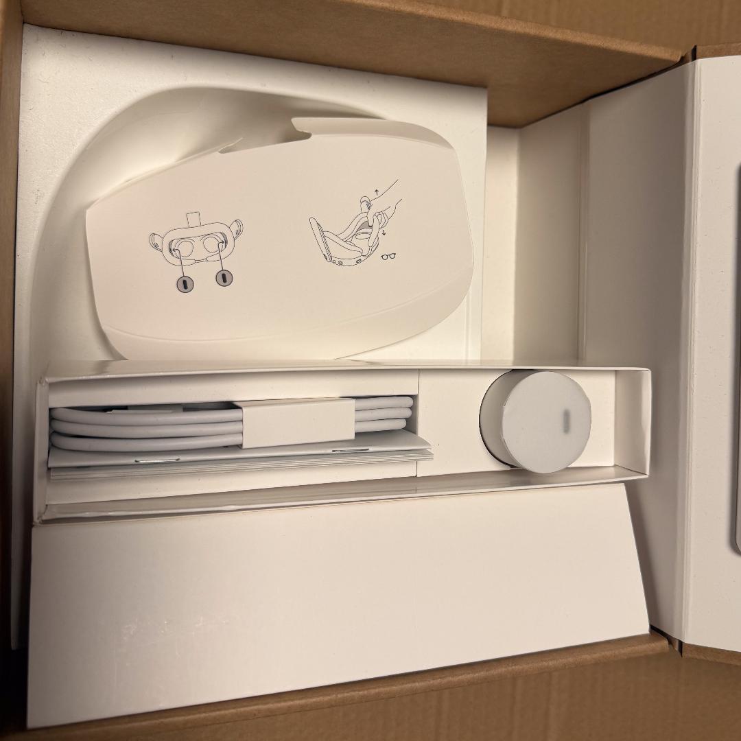  Quest 3 128GBの中古品(度付きレンズ付き）