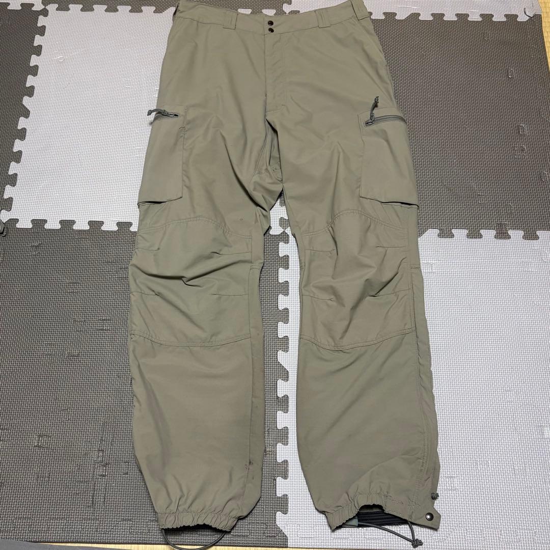 む*る様 【Patagonia MARS Level5 ソフトシェルパンツ L-