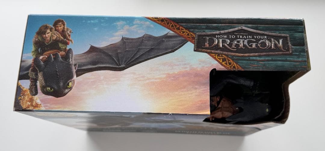 ヒックとドラゴン 実写 フィギュア アルティメット プラズマ ブラスト トゥース