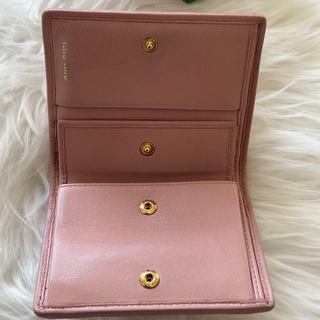MIUMIU 財布 ピンク ベージュ マテラッセ 折り財布