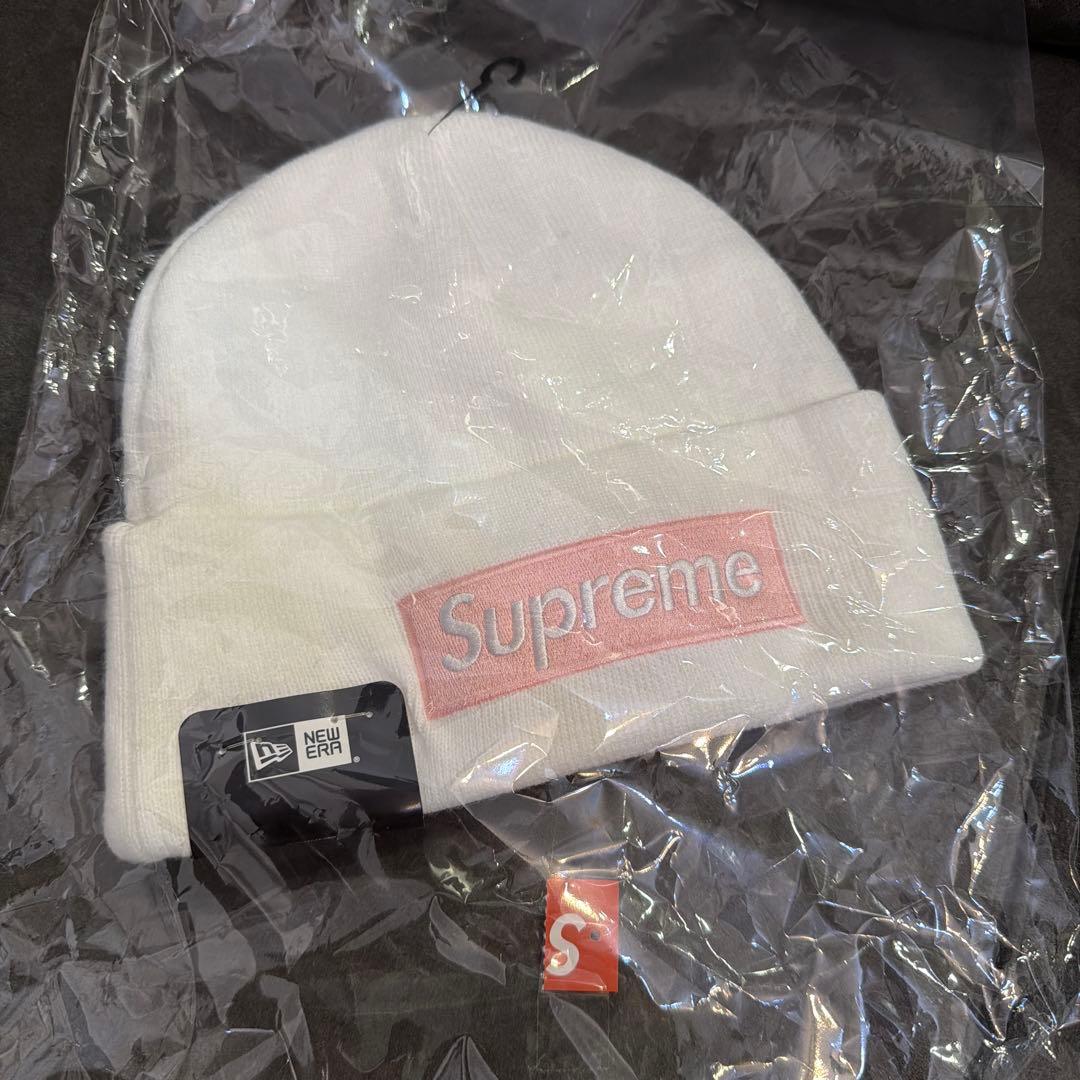 supremeシュプリーム×New Era ボックスロゴビーニー白×ピンク