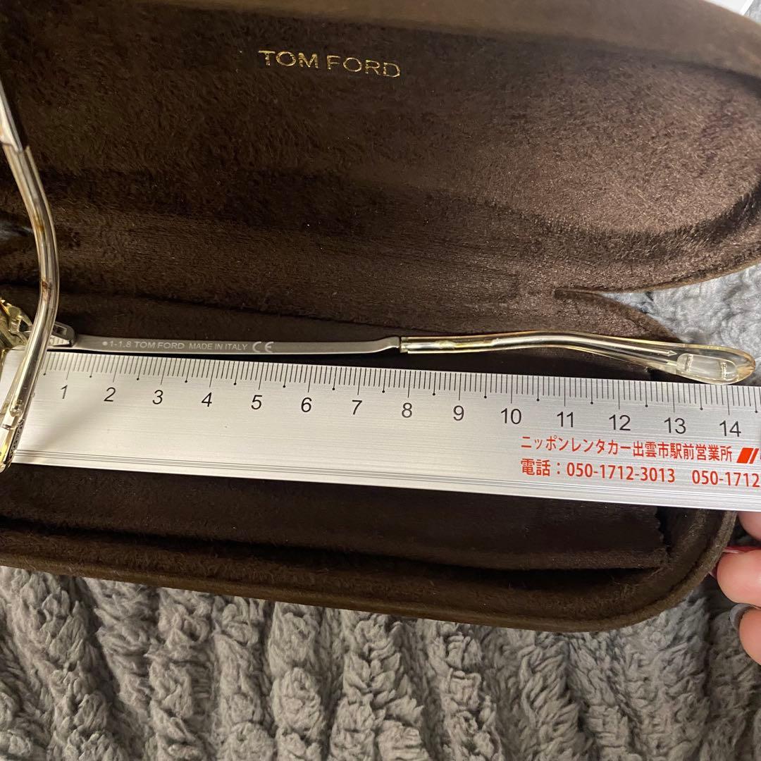 TOM FORD クリアフレーム サングラス