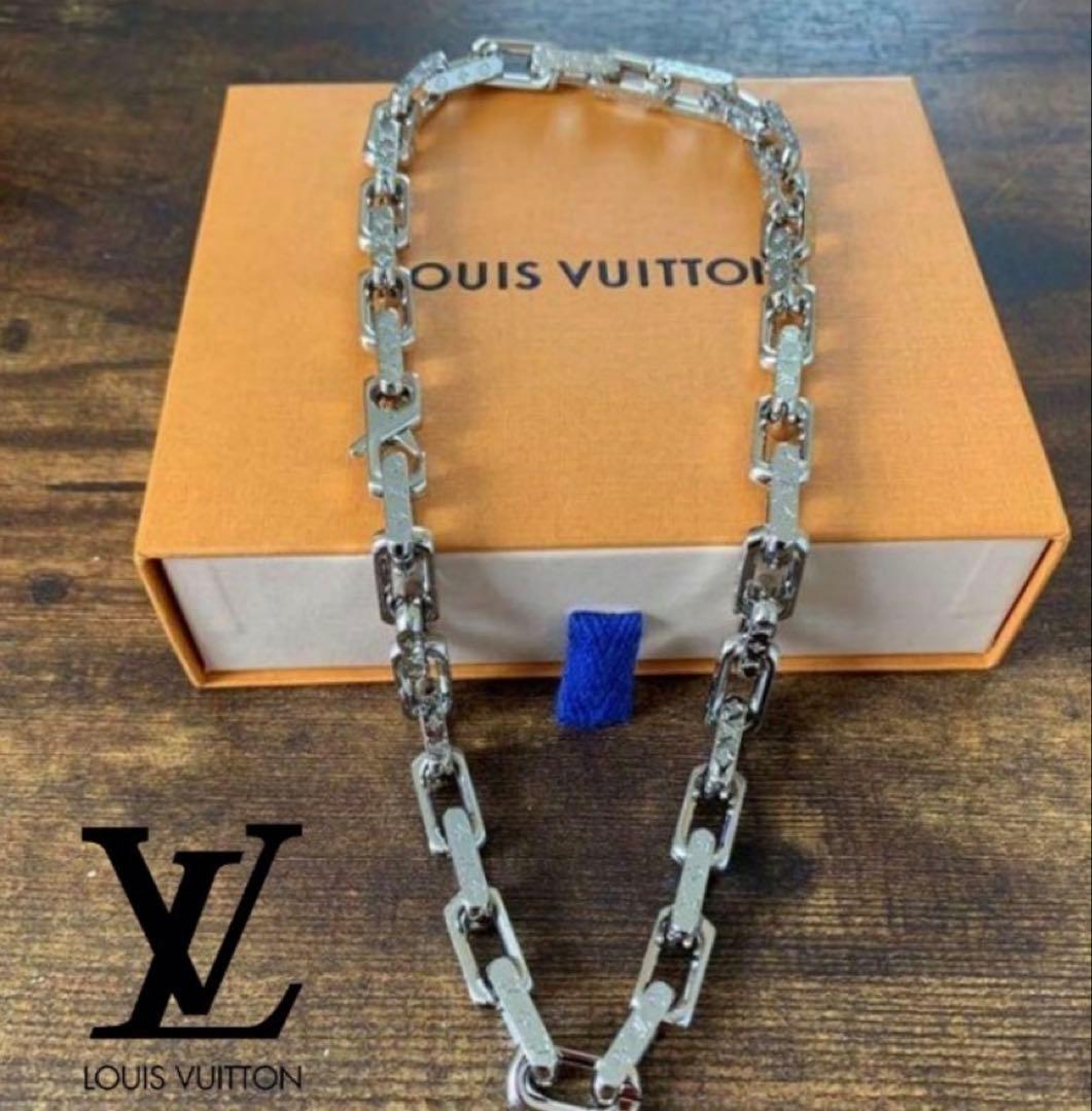 LOUIS VUITTON シルバー チェーンネックレス
