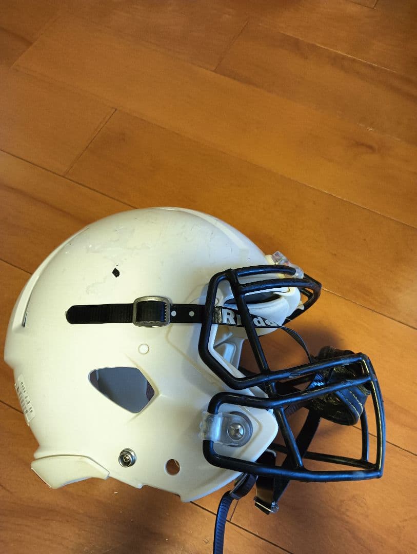 アメリカンフットボール　ヘルメット　Sサイズ